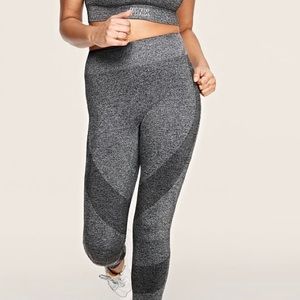 VS PINK L SEAMLESS LEGGING